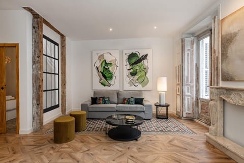 Queens Plaza Mayor IV - Alquiler Corta Duración Apartment in Centro