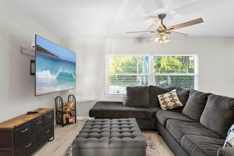 The City Oasis Near IMG and Anna Maria Island! House in Bradenton