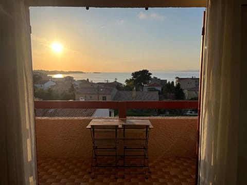 View (from property/room), Balcony/Terrace, Sea view, Sunset