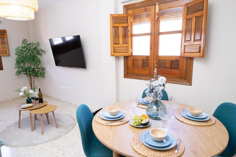 TV and multimedia, Dining area
