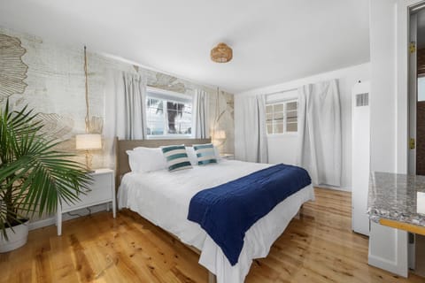 Swell House Santa Cruz Hotel in Opal Cliffs