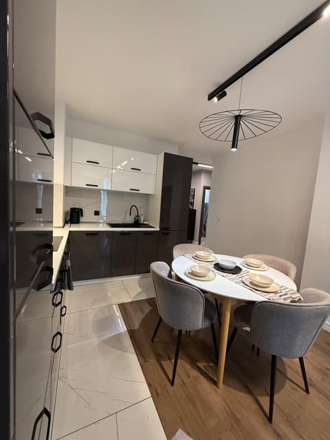 DomBox Sofia Suites - Stylish 2 Bedroom in Center - Free Garage Apartment in Sofia