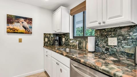 Chic Seaside Condo in Juno Steps onto the Beach Apartment in Juno Beach