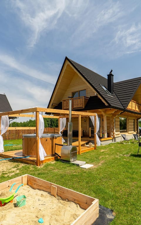 Property building, Garden, Garden view, Swimming pool, sunbed