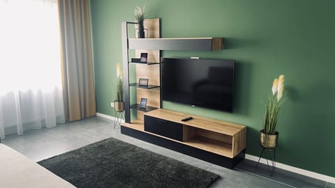 Communal lounge/ TV room, TV and multimedia, Evening entertainment