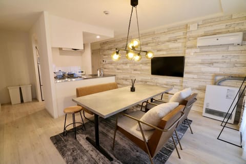 TV and multimedia, Living room, Dining area