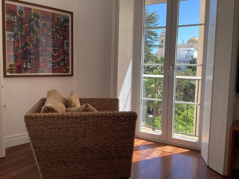 View (from property/room), Balcony/Terrace, Living room, Seating area