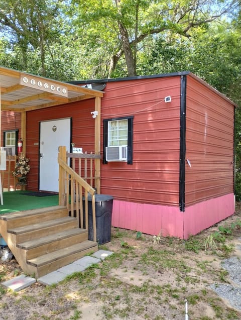Rufi's Retreat Apartment in Pensacola