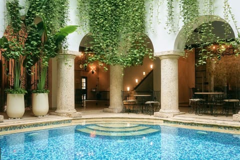Swimming pool