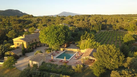 Property building, Bird's eye view, Pool view