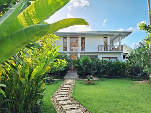 Property building, Garden, Garden view