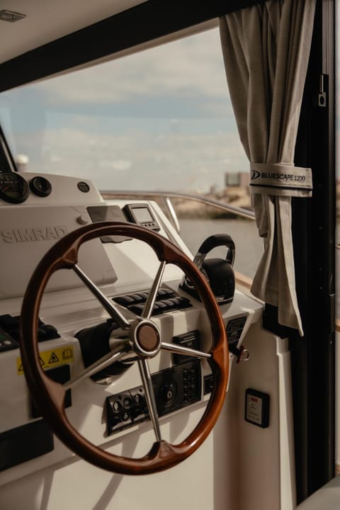 Yacht by Strandhotel - hotel service & wellness Docked boat in Zeeland, Netherlands