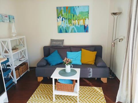 Living room, Photo of the whole room, Seating area
