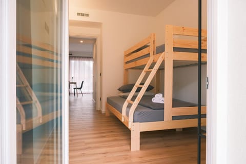 Bed, Photo of the whole room, Bedroom, bunk bed