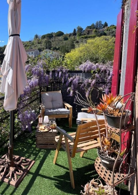 Patio, Day, Natural landscape, Garden view