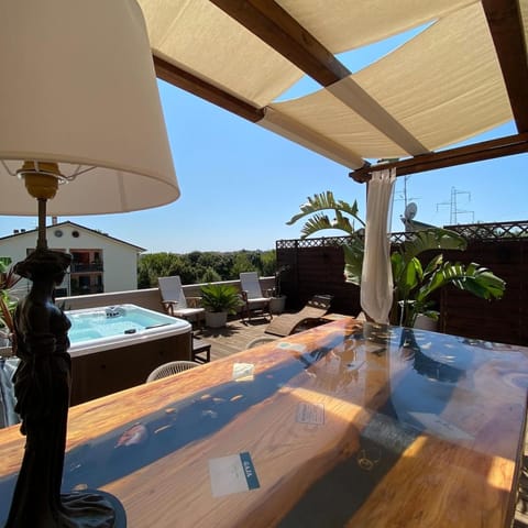 RoofTop SeaLaVie, Viareggio Jacuzzi e terrazza privata Apartment in Viareggio