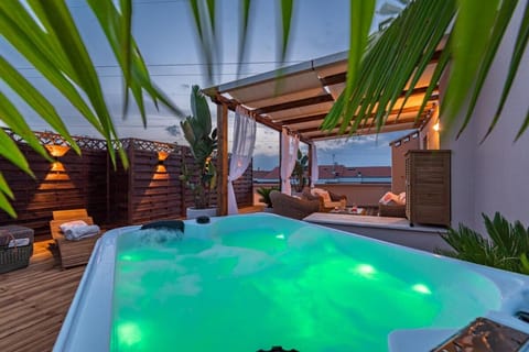 RoofTop SeaLaVie, Viareggio Jacuzzi e terrazza privata Apartment in Viareggio