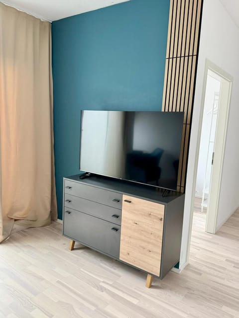 Communal lounge/ TV room, Evening entertainment