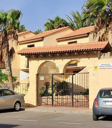 Property building, Day, Parking