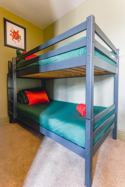 Bed, Bedroom, bunk bed