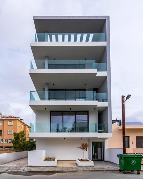 Property building, View (from property/room), Balcony/Terrace