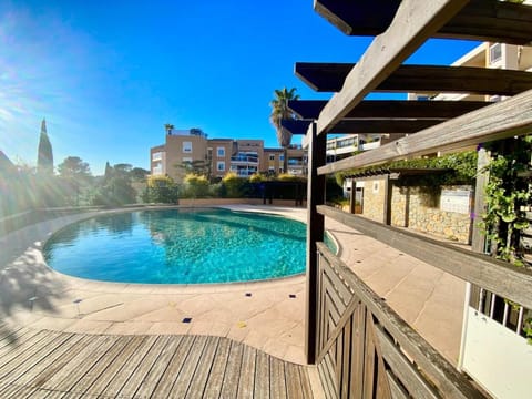 Duplex - Piscine - Terrasse Vue Mer Apartment in Hyères