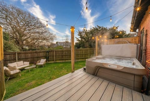 Hot Tub, Garden view