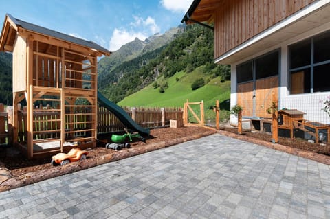 Mountain Chalet Tribulaun Pflersch Apartment in Neustift im Stubaital