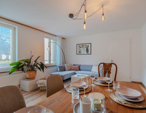 Living room, Seating area, Dining area