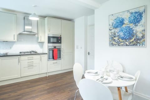 3 bed, gf beachside apartment with parking and garden Apartment in Poole