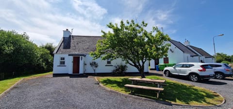 Wild Rowan Cottage - 2 Bedroom House in County Mayo