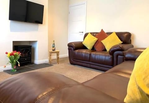 Hunters Cottage - Pet friendly Fisherman's cottage House in Filey