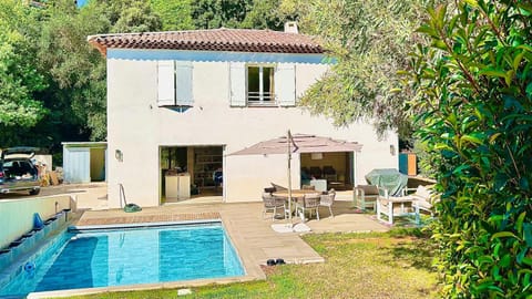 La Villa Blanche Villa in Cavalaire-sur-Mer