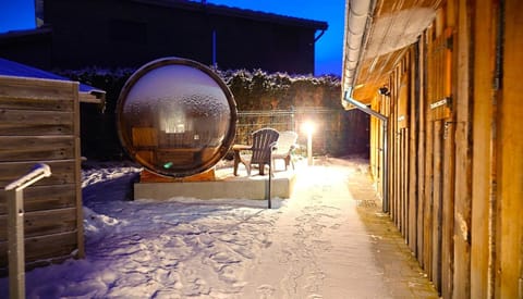 Property building, Night, Winter, Sauna, Sauna