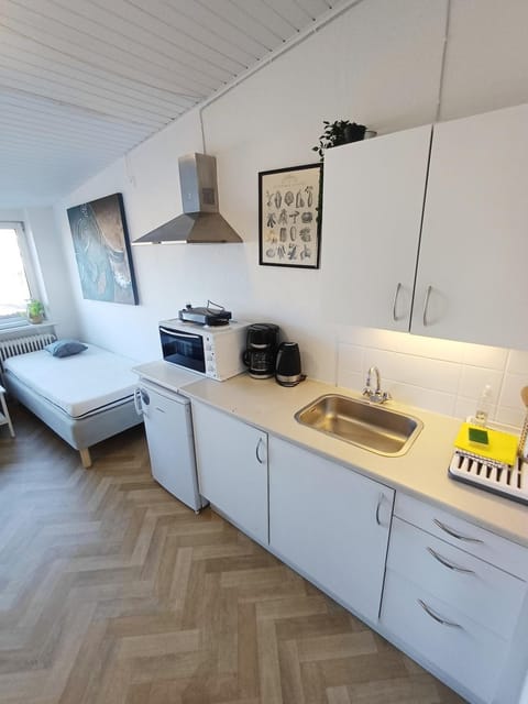 Budget Studio 1 with Free Parking Apartment in Aalborg