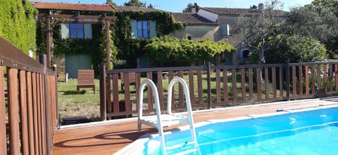 Property building, Garden, Swimming pool, sunbed