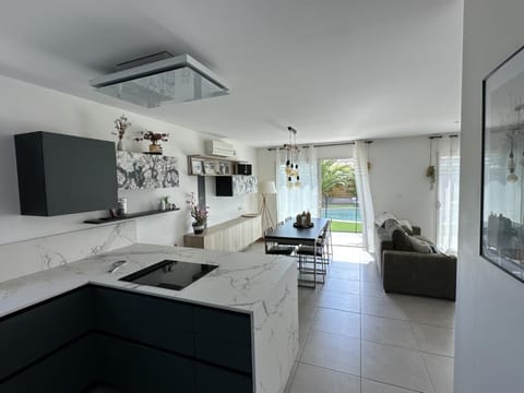 Villa ROSÉA DU VAR in PACA Piscine Privée 10mn de Fréjus Villa in Roquebrune-sur-Argens