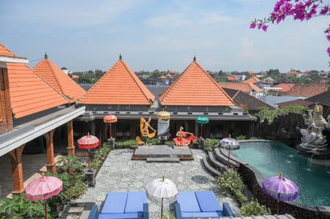Property building, Pool view, Swimming pool, sunbed