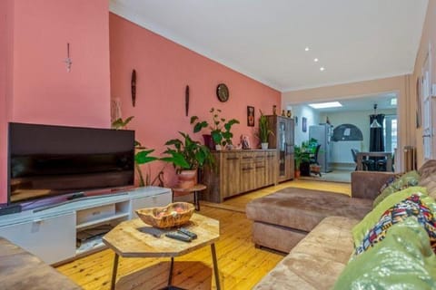 Communal lounge/ TV room, Living room