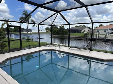 Swimming pool, Swimming pool