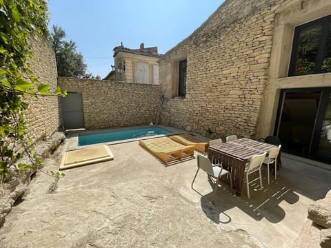 Patio, Pool view, Swimming pool, sunbed