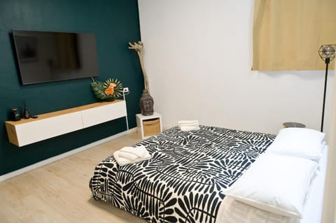 TV and multimedia, Bedroom