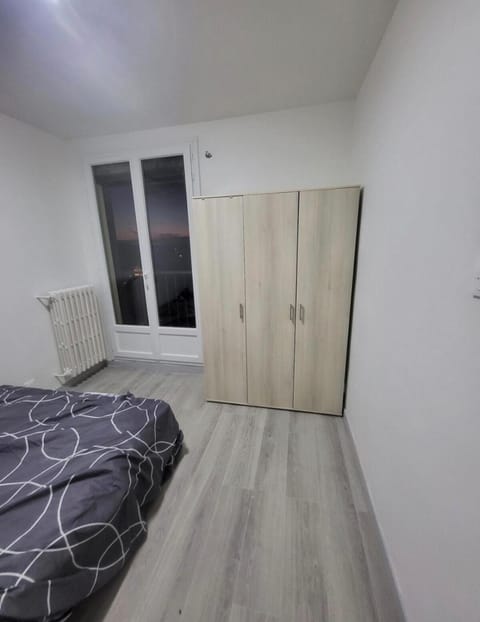 appartement 3 chambre a 10 minute du circuit Apartment in Le Mans