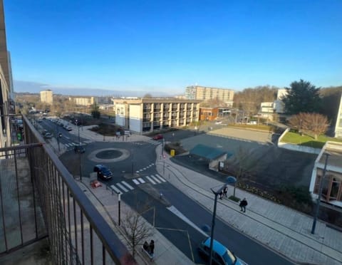 appartement 3 chambre a 10 minute du circuit Apartment in Le Mans