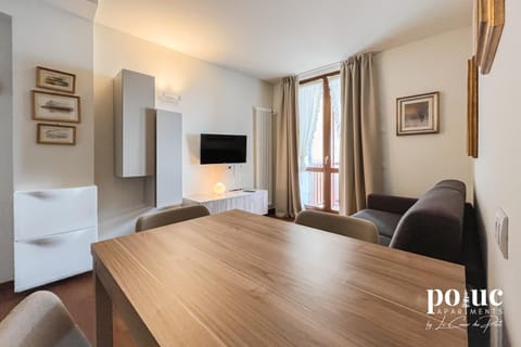 TV and multimedia, Living room, Dining area