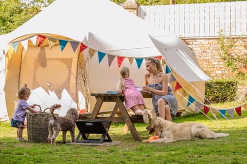 Pets, children, Family