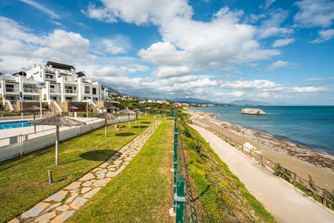 Nearby landmark, Spring, Day, Natural landscape, Beach, Sea view