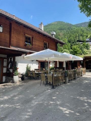 May's Apartments & Restaurant Bed and Breakfast in Carinthia, Austria