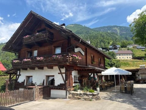May's Apartments & Restaurant Bed and Breakfast in Carinthia, Austria