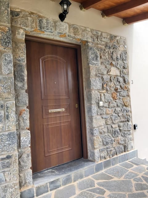 Vytina maisonette House in Arcadia, Greece